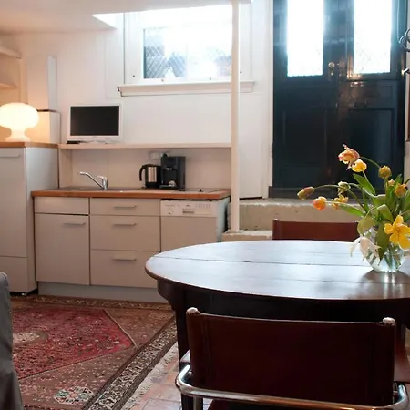 Kalkmarkt Suites Amsterdam Room photo
